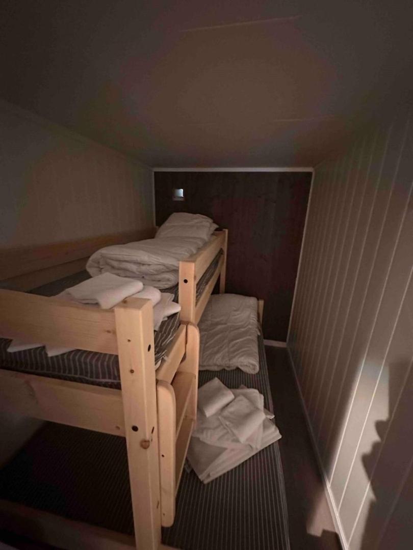 Kb Basement Apartment Sørvågen Eksteriør bilde